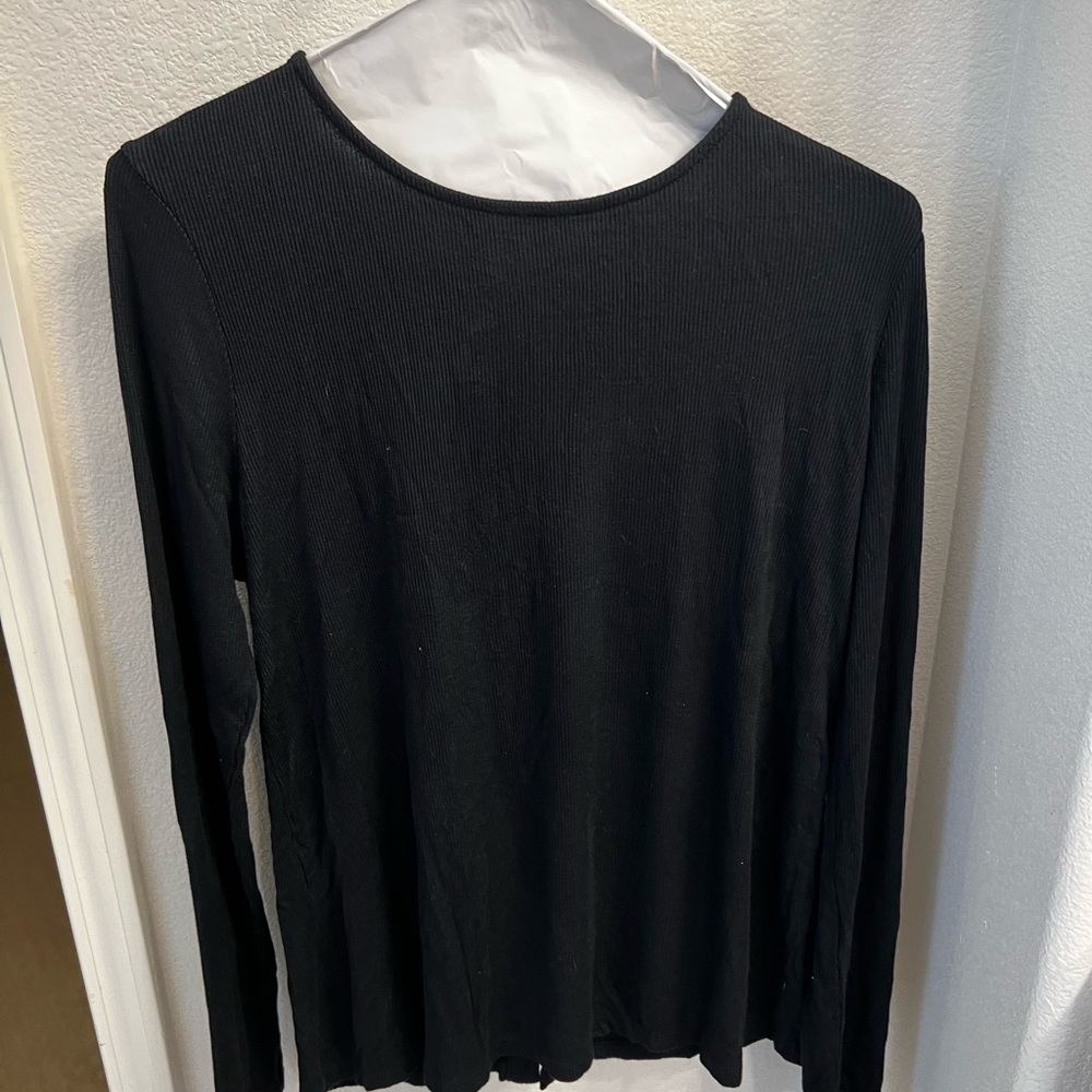 Long sleeve shirt super soft size large